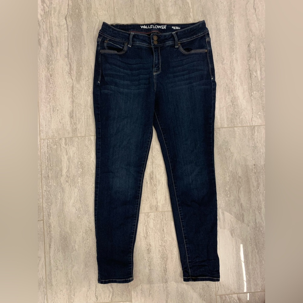 Wallflower The UltraFit Skinny Jeans